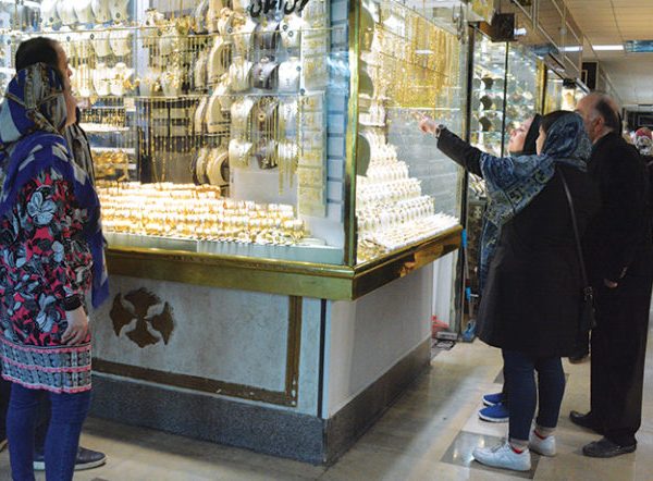 
							مدیرکل استاندارد استان تهران اعلام کرد؛							99درصد عیارهای بازار طلا استاندارد است/ استعلام پیامکی اعتبار مصنوعات طلا
						