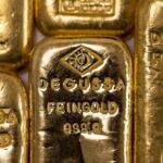 نوسان آرام طلای جهانی